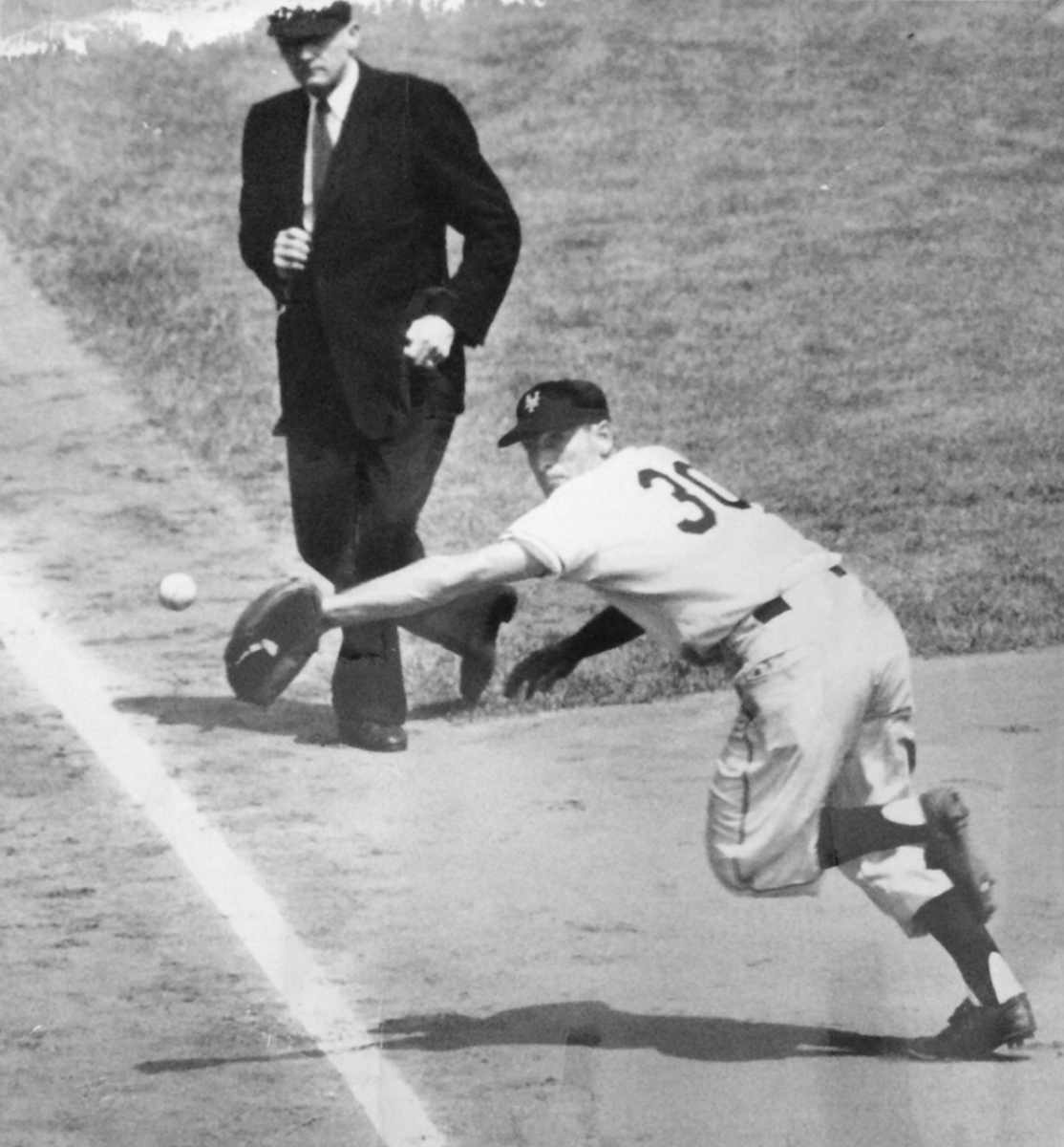 Making a Play at Third Base Sid Gordon An American Baseball Story